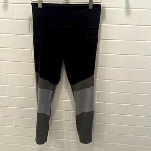 athleta salutation 7/8 stash pocket